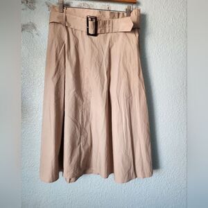 Banana Republic Beige A-Line Skirt with Buckle